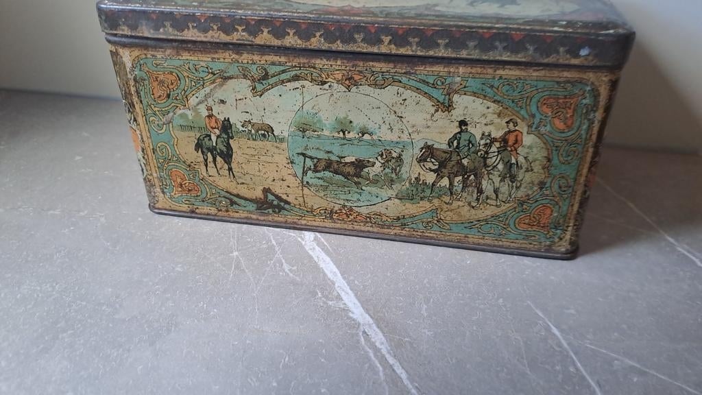 Sigarenblik internationale sport, Verzamelen, Blikken, Ophalen of Verzenden, Gebruikt, Overige