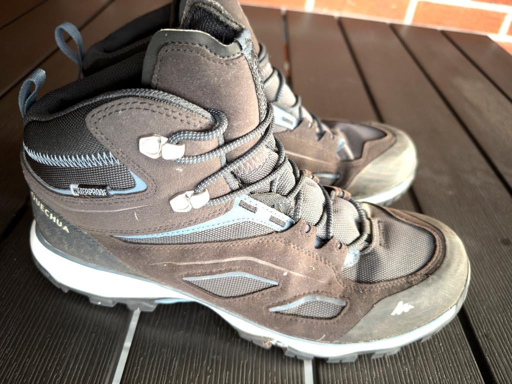 QUECHUA MH100 Waterdichte bergwandelschoenen zwart maat 43, Ophalen of Verzenden, Zo goed als nieuw, Schoenen