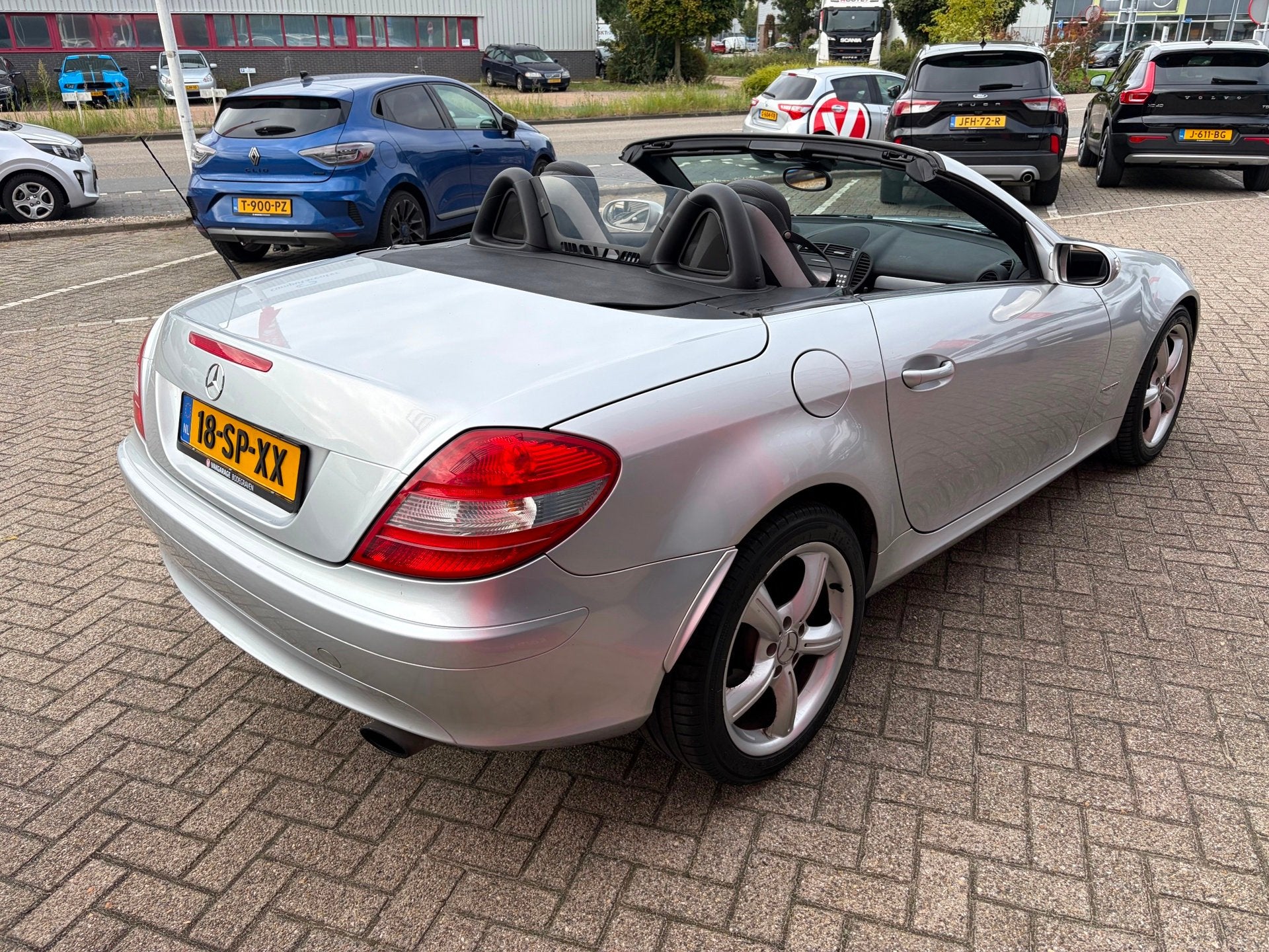 Mercedes-Benz SLK-klasse 200 Kompressor / stoelverwarming, Automaat, Achterwielaandrijving, Zwart, 4 cilinders