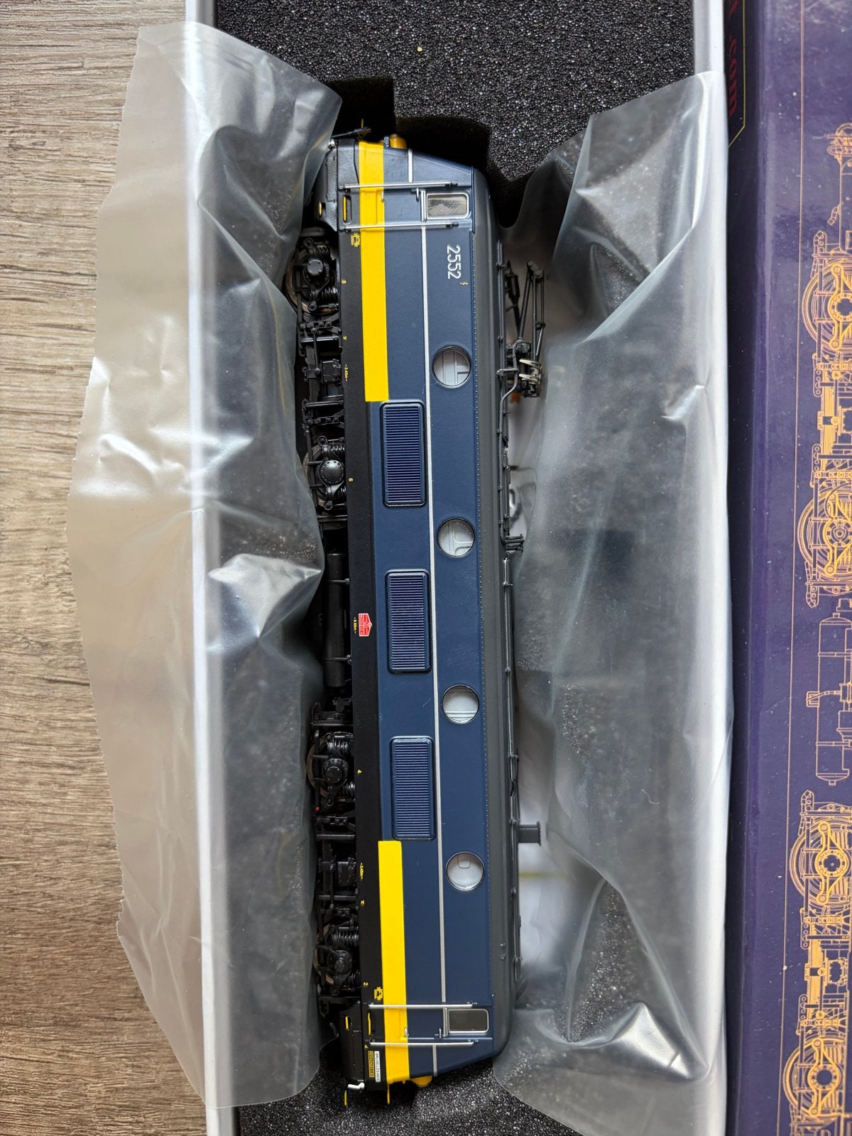 Van Biervliet H0 NMBS Benelux Reeks 25.5 Loc 2552 DC, Hobby en Vrije tijd, Overige merken, Ophalen of Verzenden, Zo goed als nieuw