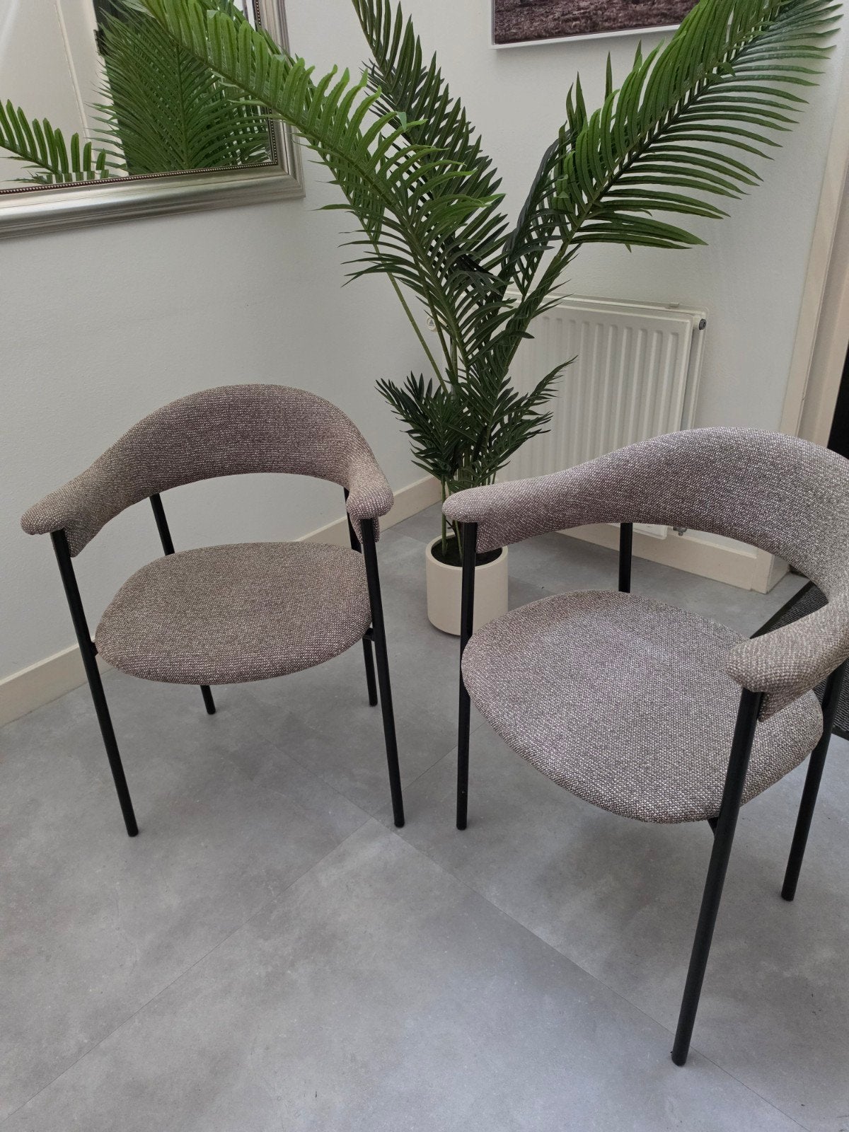 Set van 2 moderne eetkamerstoelen - Grijs/Zwart, Ophalen, Twee, Zo goed als nieuw, Metaal