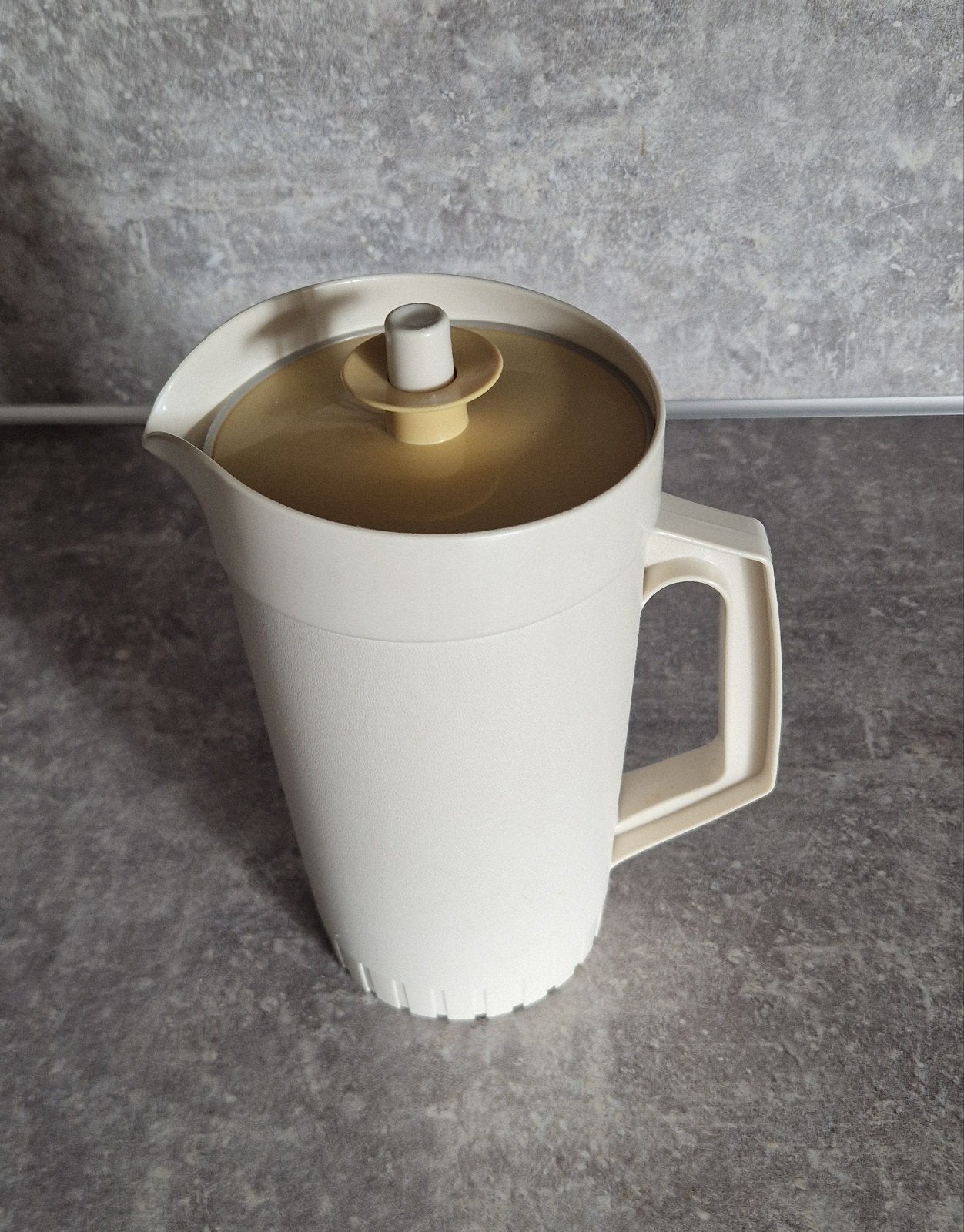 Tupperware kan met deksel, Ophalen of Verzenden, Zo goed als nieuw