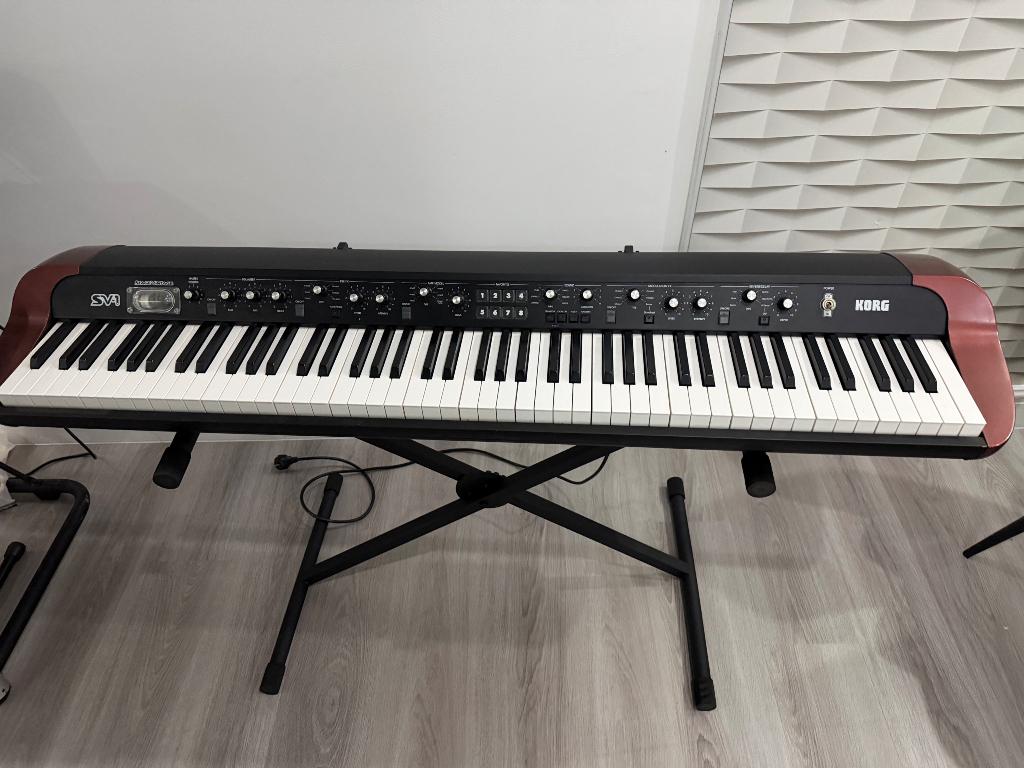 Kørg sv1 88 toetsen, Muziek en Instrumenten, Ophalen, Zwart, Digitaal, Zo goed als nieuw