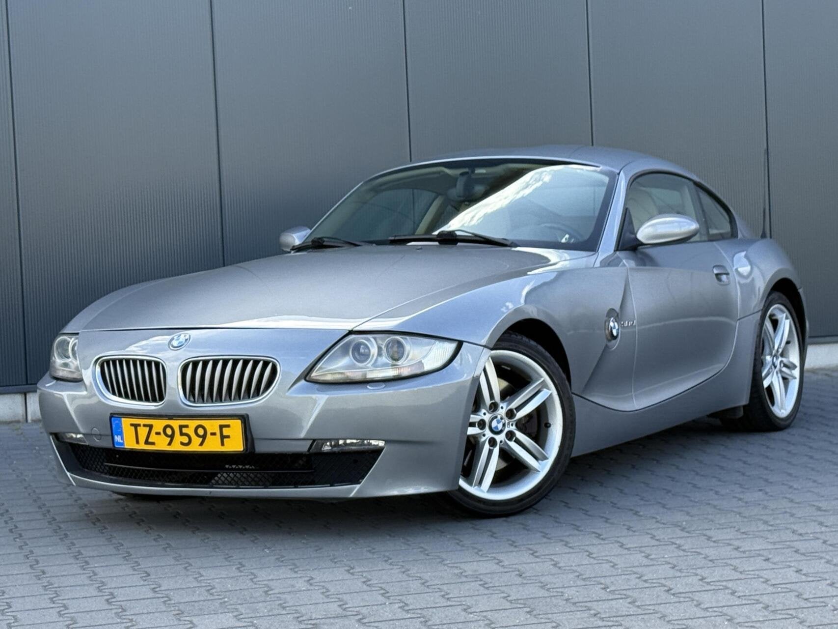 BMW Z4 Coupé 3.0SI 266PK Executive - Sportstoelen - Clima -, Auto's, BMW, Gebruikt, Beige, Stoelverwarming, 2996 cc