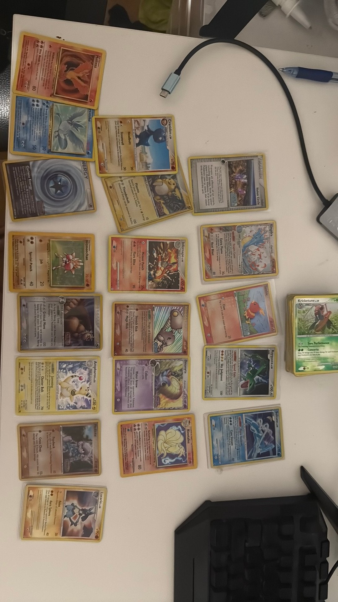 Verschillende oude pokemonkaarten liefst alles in 1x, Ophalen of Verzenden, Zo goed als nieuw, Meerdere kaarten