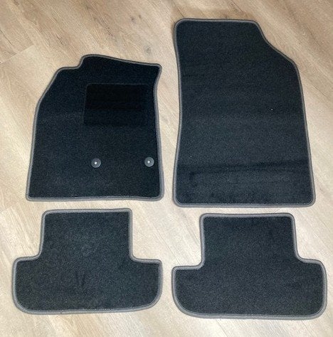 Mattenset voor een Renault Megane type 3, Info@schoenek.de, Renault, Nieuw, Ophalen of Verzenden