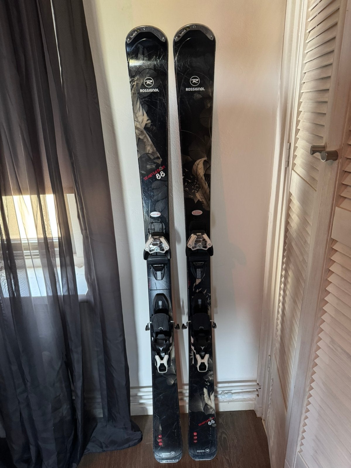 Rossingol ski 162cm zwart, Ophalen, 160 tot 180 cm, Rossignol, Zo goed als nieuw