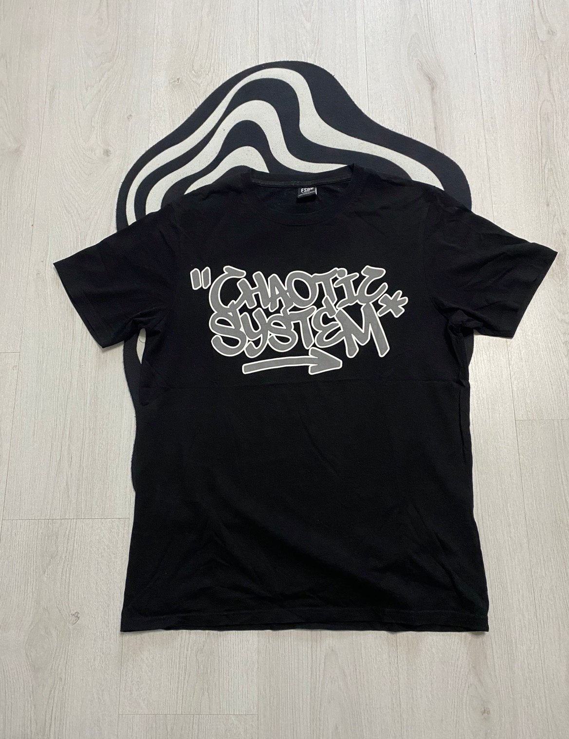 Chaotic system design Tshirt, Ophalen of Verzenden, Zo goed als nieuw, Zwart