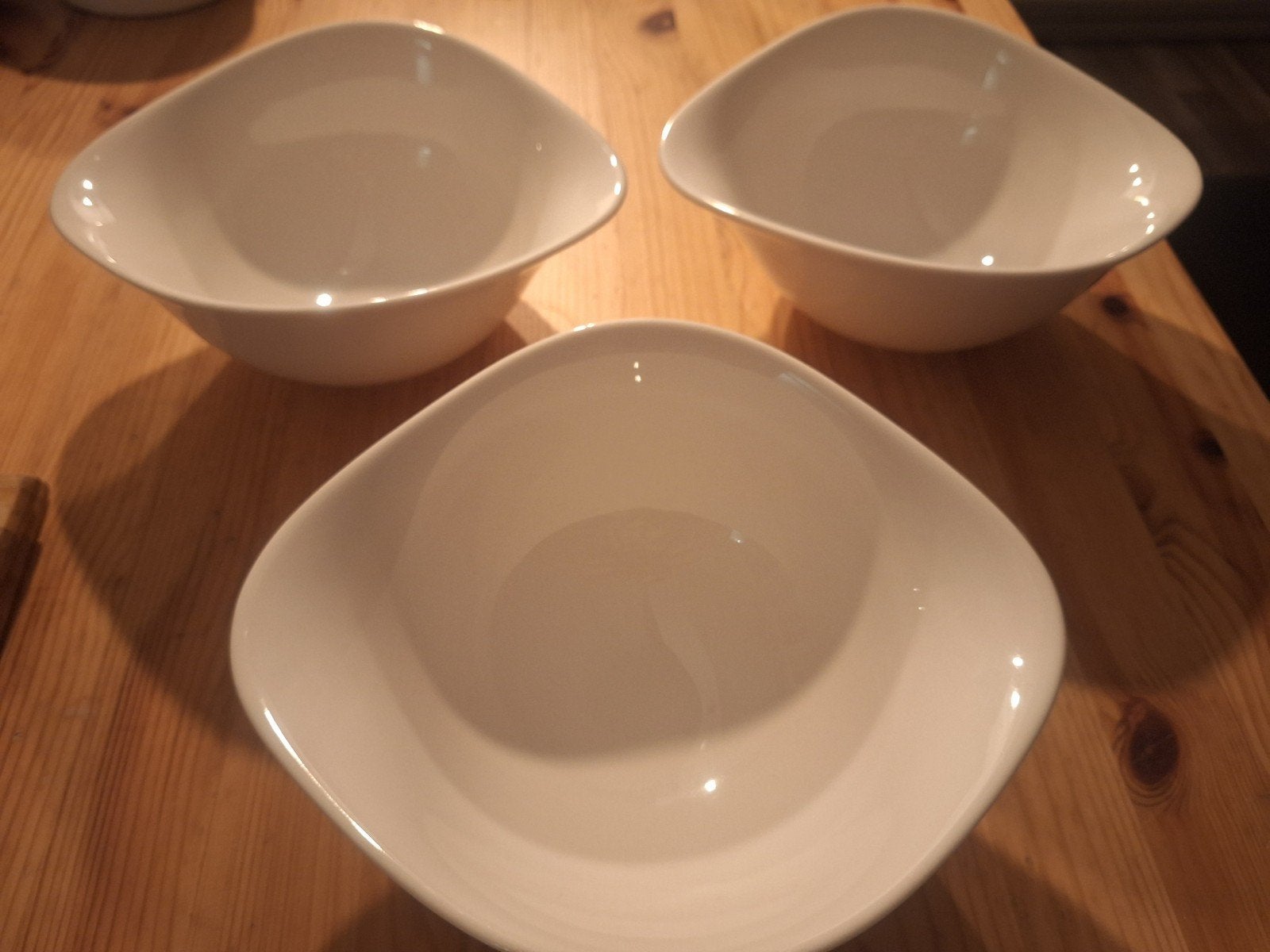 Set van 3 Villeroy & Boch schalen - Zeer goede staat, Porselein of Keramiek, Schaal, Ophalen of Verzenden, Zo goed als nieuw