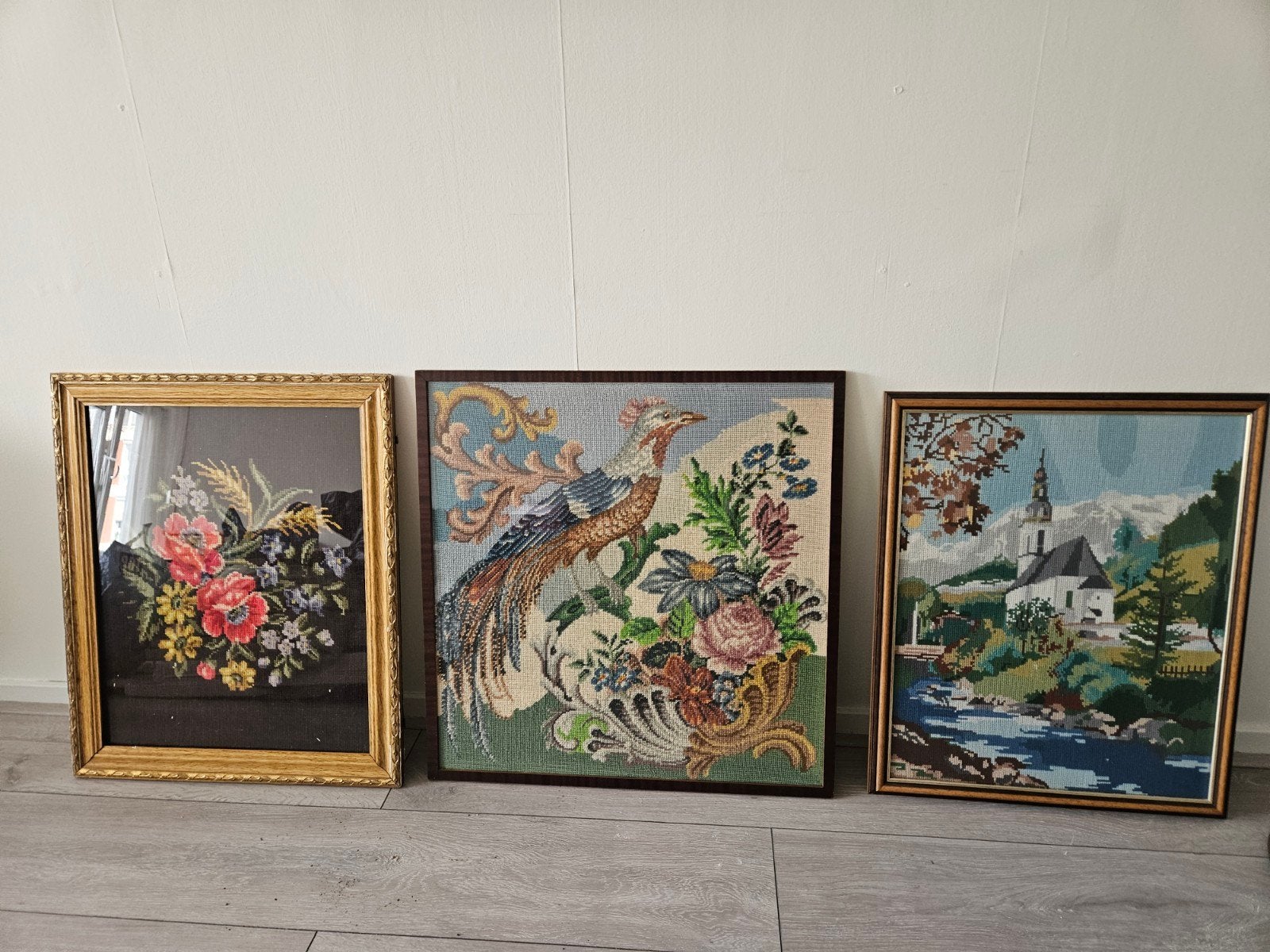 Set van 3 Vintage Geborduurde Schilderijen, 50 – 75, Gebruikt, Ophalen of Verzenden, Schilderij