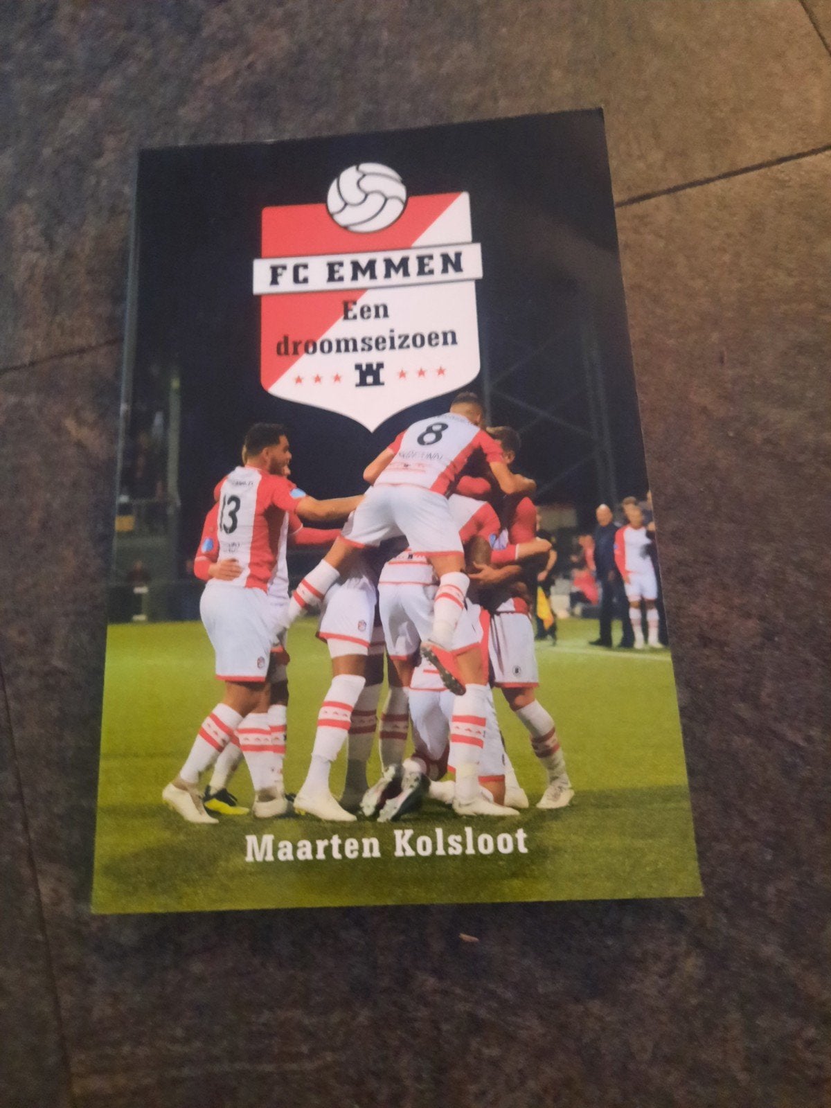 boek fc Emmen, Maarten kolsloot, Balsport, Ophalen, Gelezen