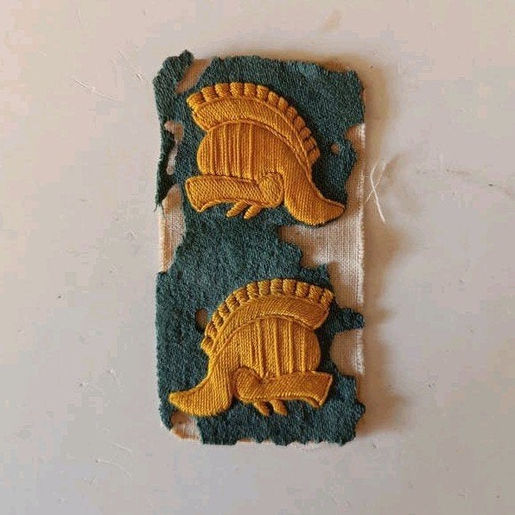 Genie Embleem Nederlands Leger voor 1940, Verzamelen, Ophalen of Verzenden, Landmacht, Nederland, Embleem of Badge