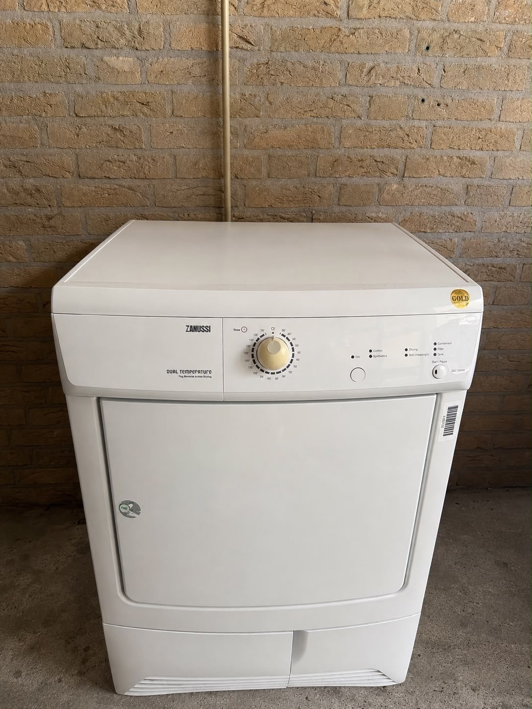 Zanussi ZDC 7200W Condensdroger - 7 kg Dual Temperature, Ophalen, 6 tot 8 kg, Gebruikt, Voorlader