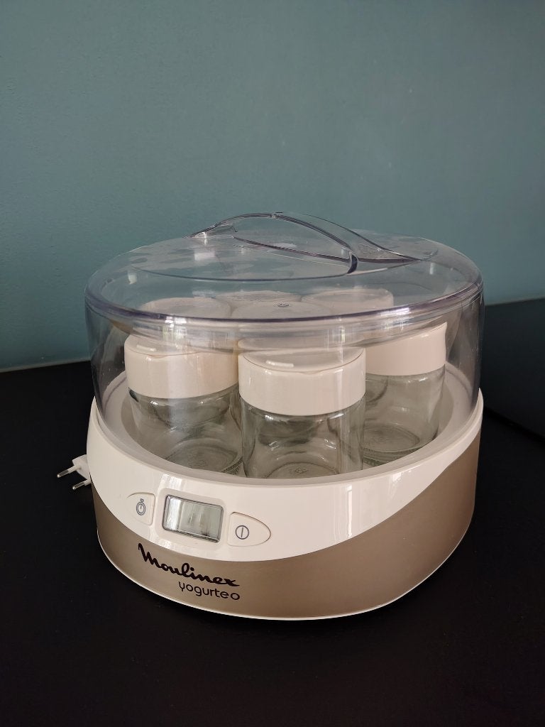 Moulinex yoghurteo yoghurtmaker met 7 glazen potjes, Huis en Inrichting, Ophalen, Overige typen, Goud, Kunststof