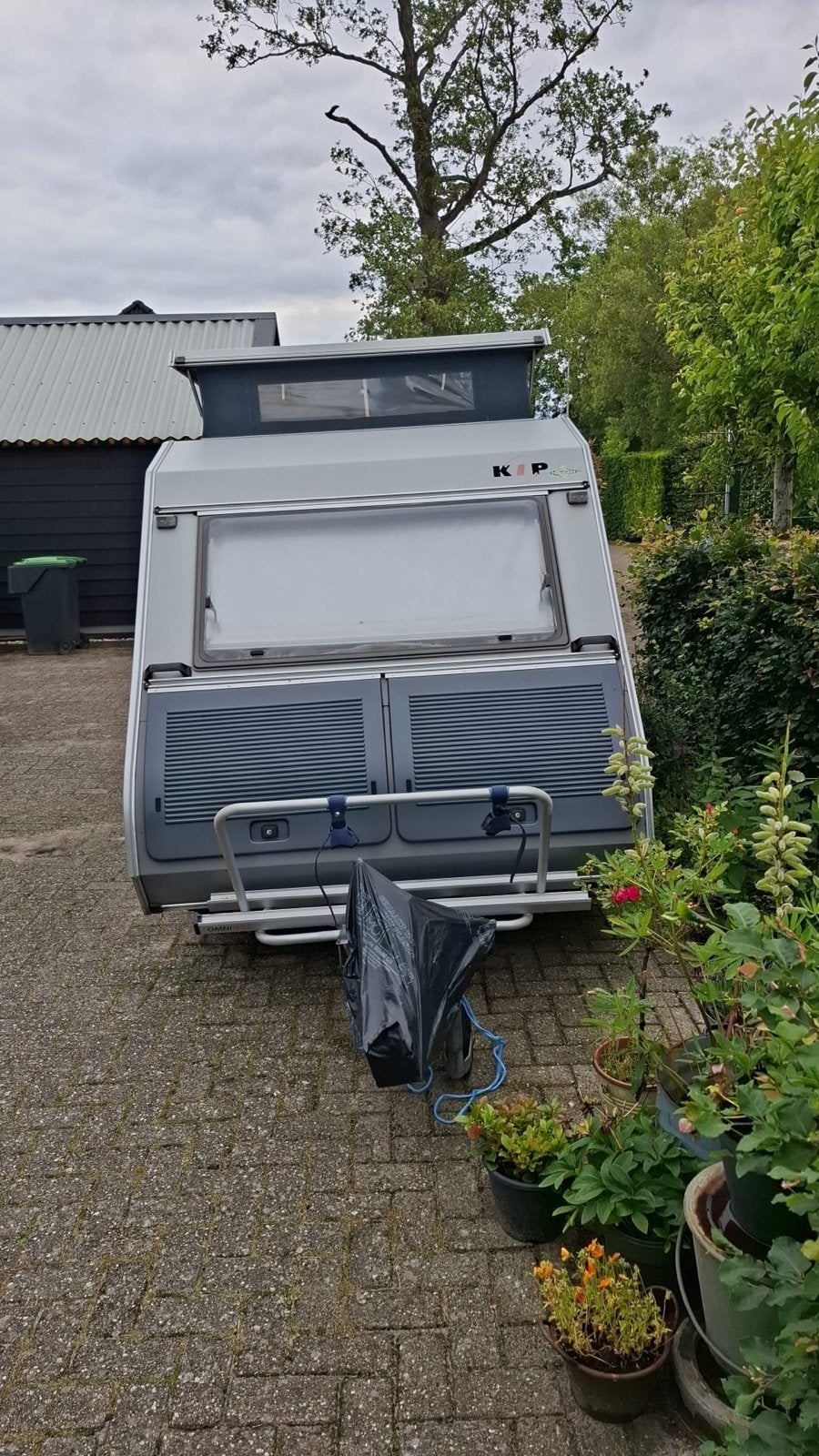 Kip Kompakt 37EKV Special (1996) met hefdak en voortent, Standaardzit, Kip, 750 - 1000 kg, Particulier