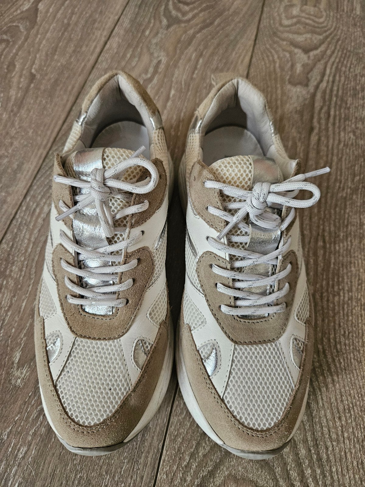 Zgan sneakers van Juul & Belle mt 39, Kleding | Dames, Juul & Belle, Wit, Ophalen of Verzenden, Sneakers of Gympen