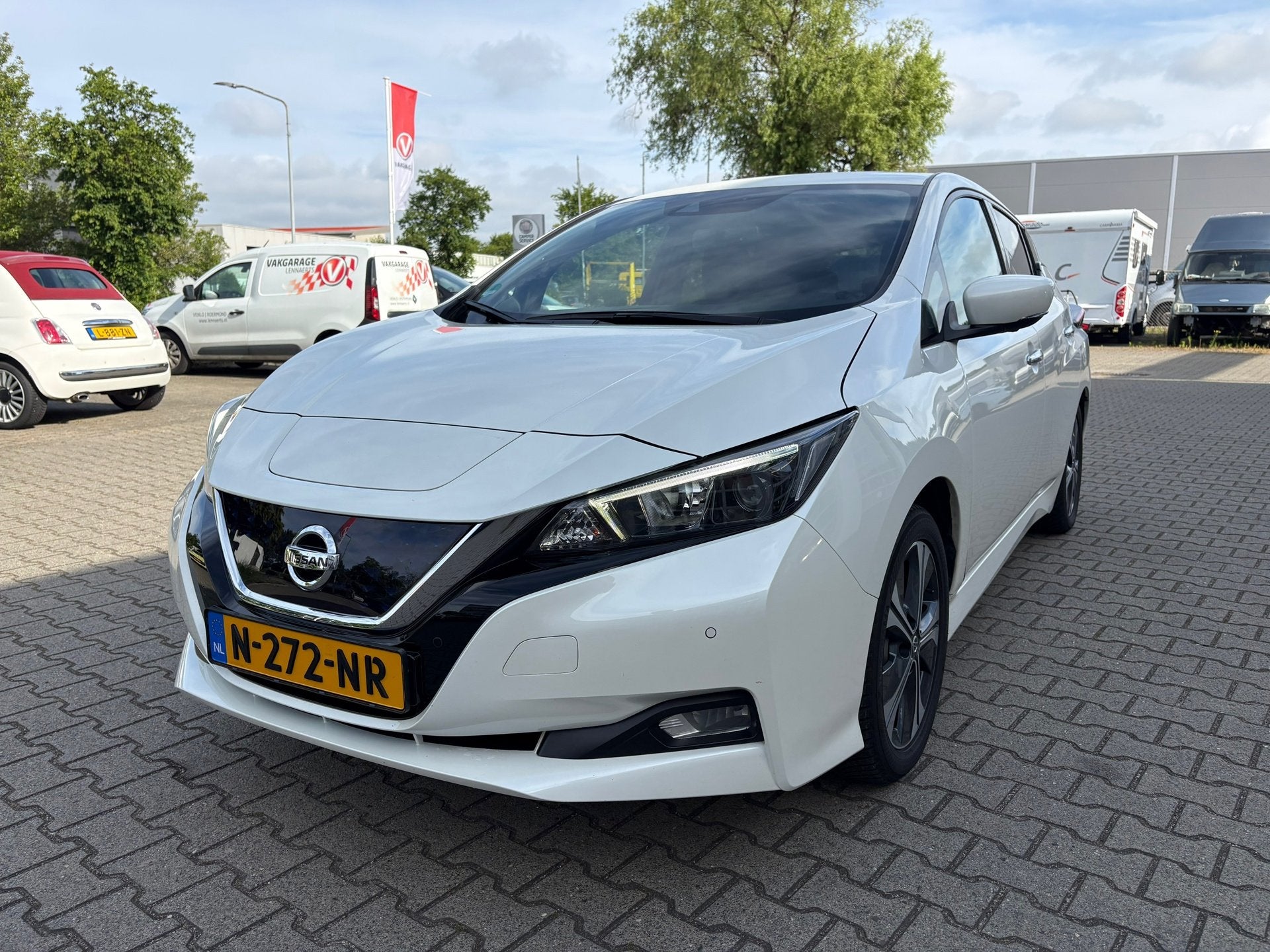 Nissan LEAF N-Connecta 40 kWh SOH 92% (RIJKLAARPRIJS/BOVAG), 12 maanden, Stof, Gebruikt, Zwart