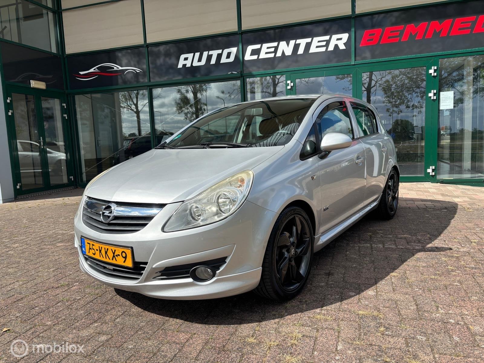 Opel Corsa 1.4-16V Sport OPC line, Auto's, Voorwielaandrijving, Gebruikt, 4 cilinders, 49 €/maand