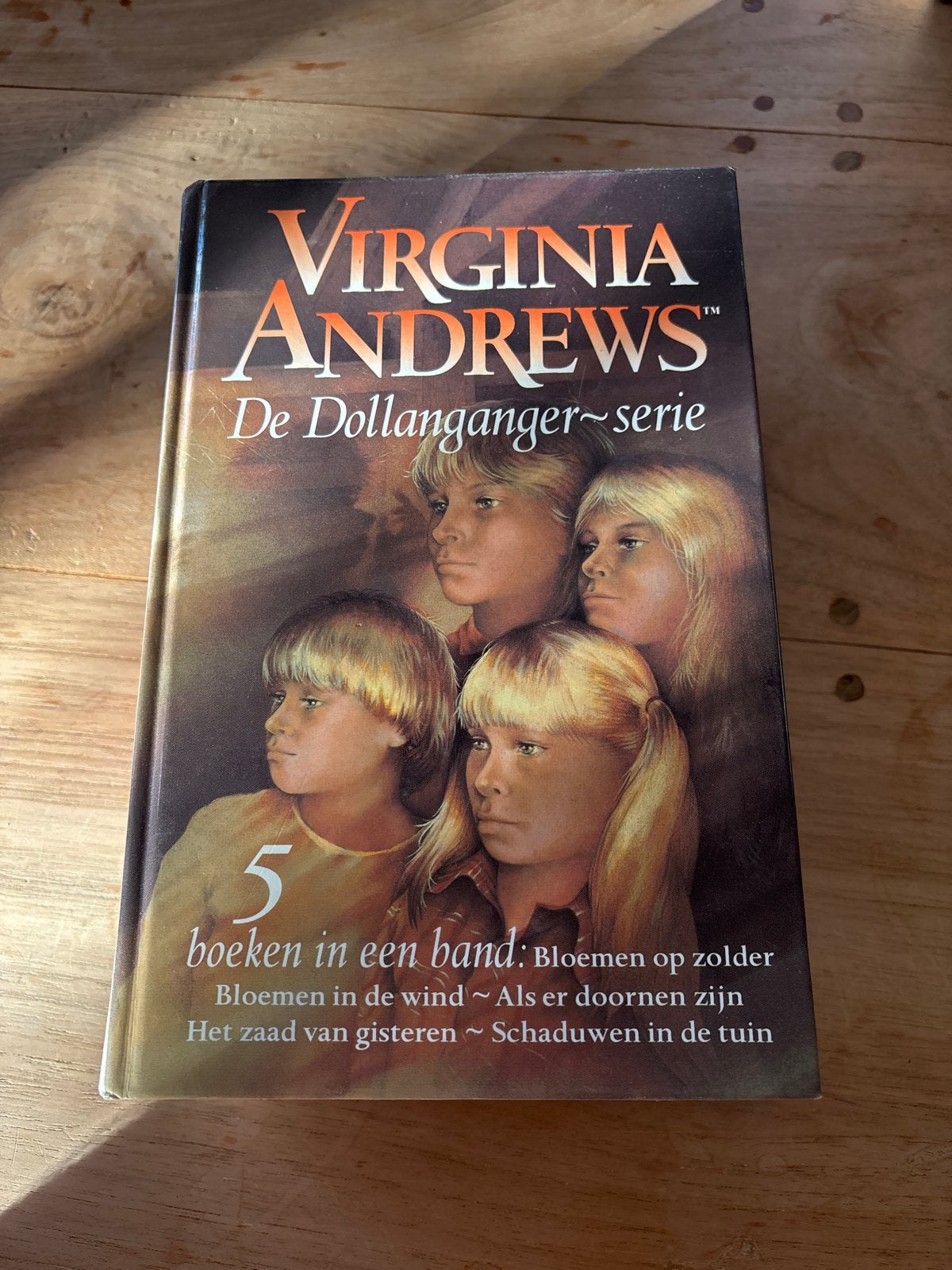 Virginia Andrews - De Dollanganger-serie (5 boeken in 1 band, Boeken, Ophalen of Verzenden, Gelezen, Nederland