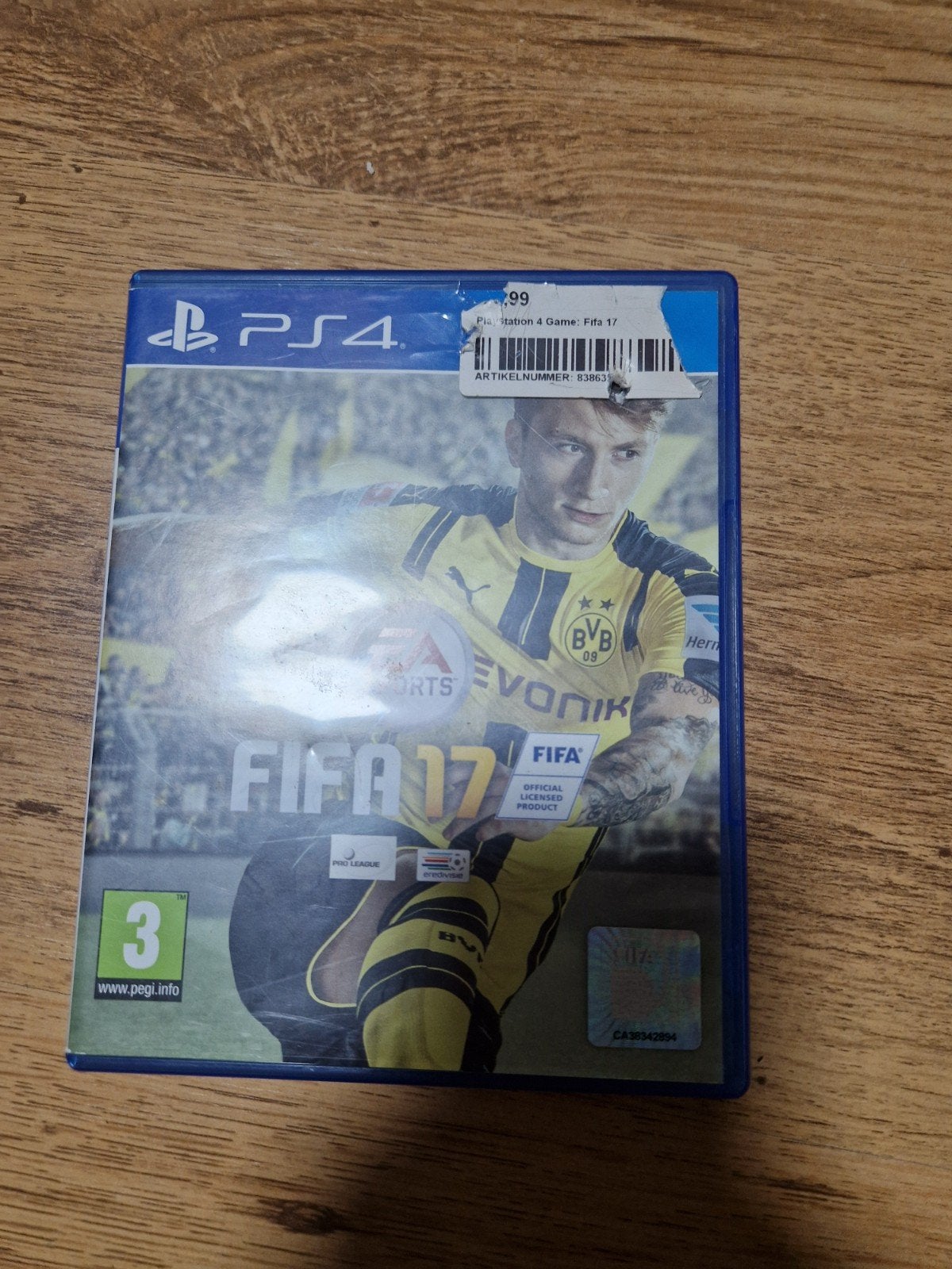 Fifa 17 en Spiderman Miles Morales PS4, Spelcomputers en Games, Ophalen of Verzenden, Zo goed als nieuw, Sport, 3 spelers of meer