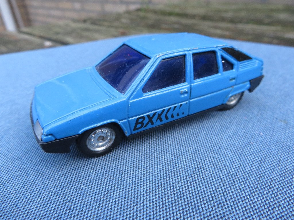 MC Toy 1:43 Citroen BX, Hobby en Vrije tijd, Modelauto's | 1:43, Ophalen of Verzenden, Gebruikt, Auto, Overige merken