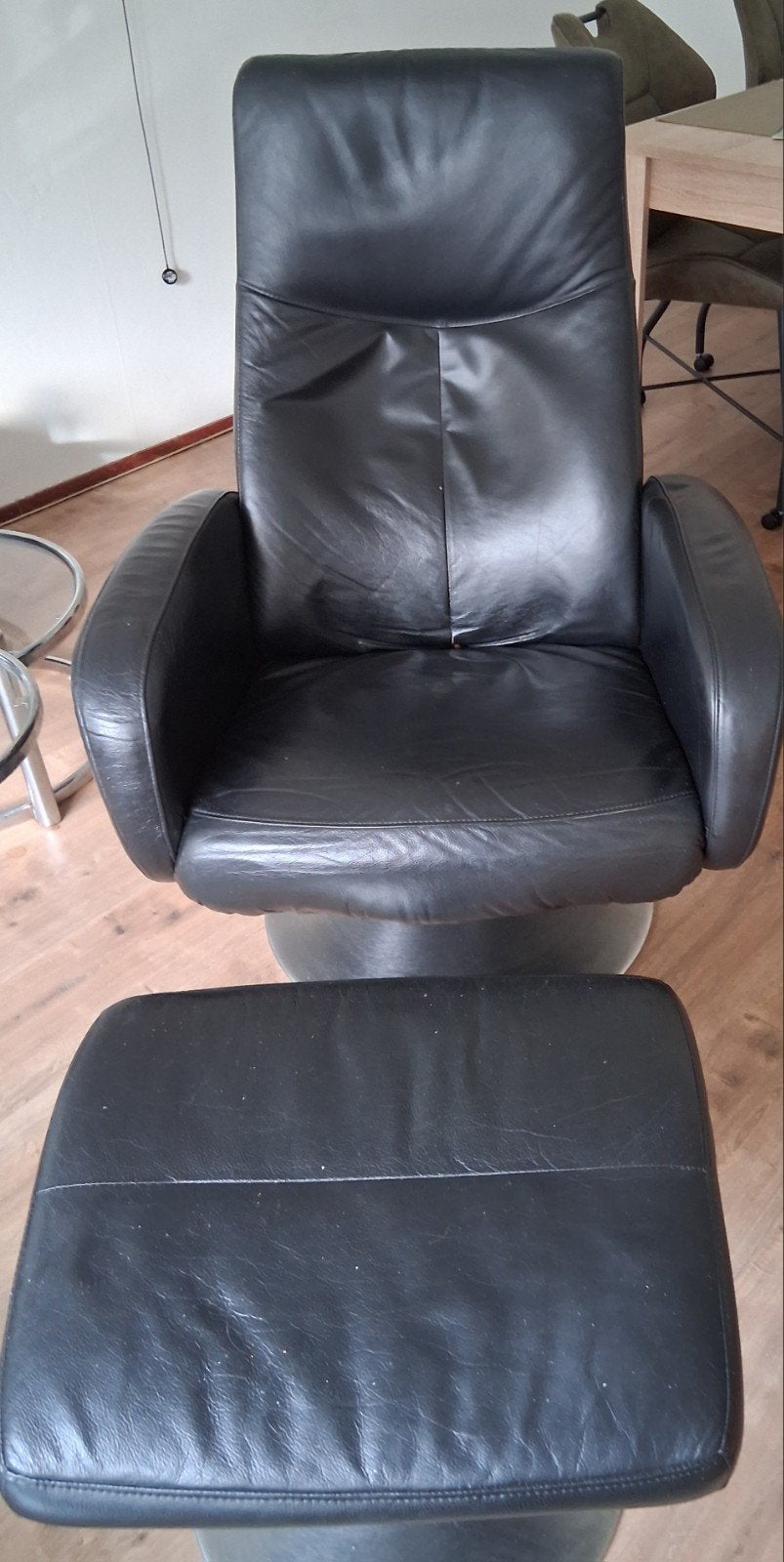 Zwarte leren relaxfauteuil met voetenbank