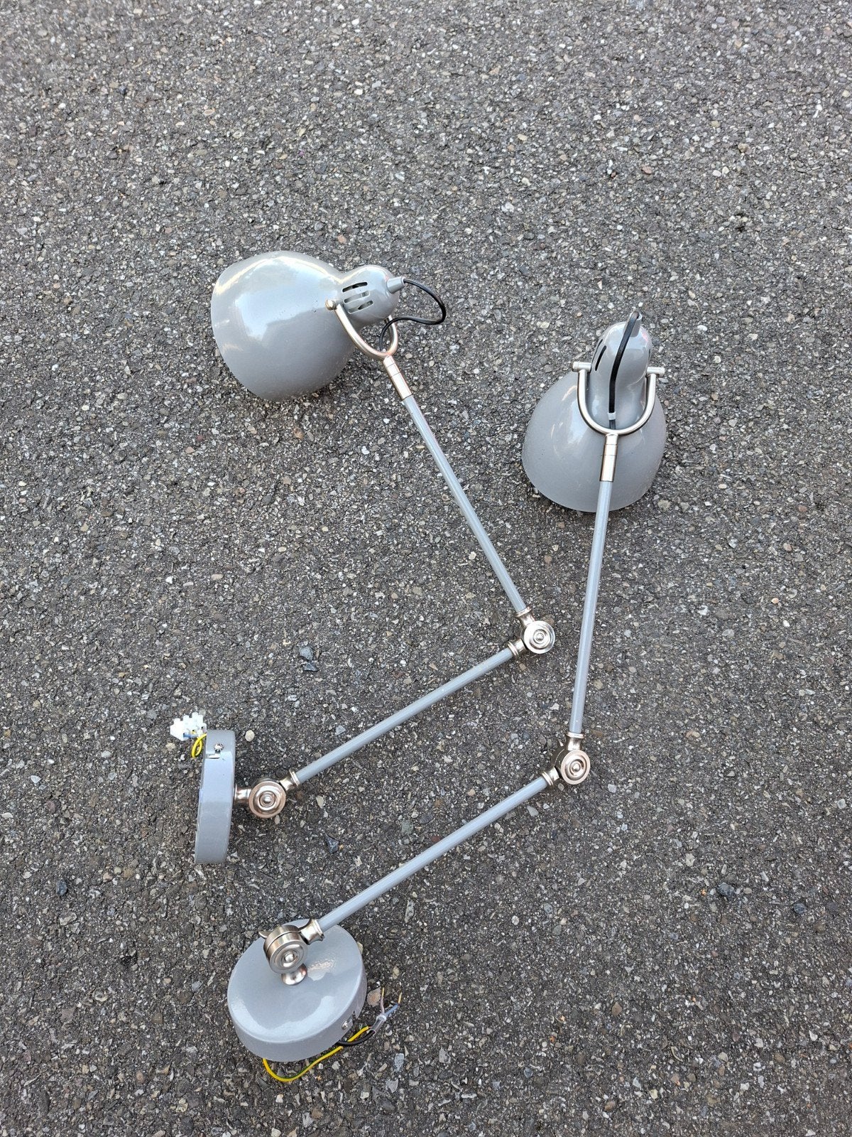 Stijlvolle wandlampen met knikarm - Grijs metaal, Ophalen, Gebruikt, Grijs, E27 (groot)