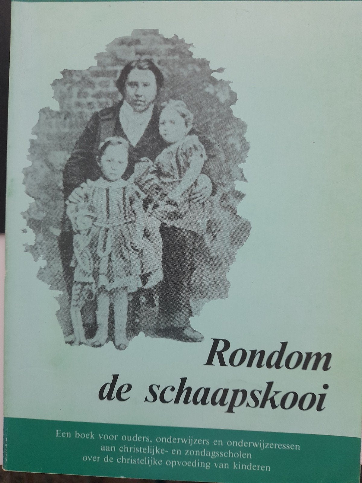Rondom de schaapskooi - C.H. Spurgeon, Ophalen of Verzenden, Zo goed als nieuw