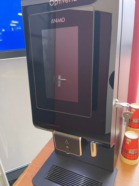 Animo OptiVend, Witgoed en Apparatuur, Koffiezetapparaten, Zo goed als nieuw, Overige typen, Koffiemachine, 10 kopjes of meer