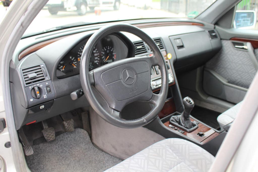 Mercedes-Benz C-Klasse 180 Elegance ORIGINELE AUTO! Complete, foto 8