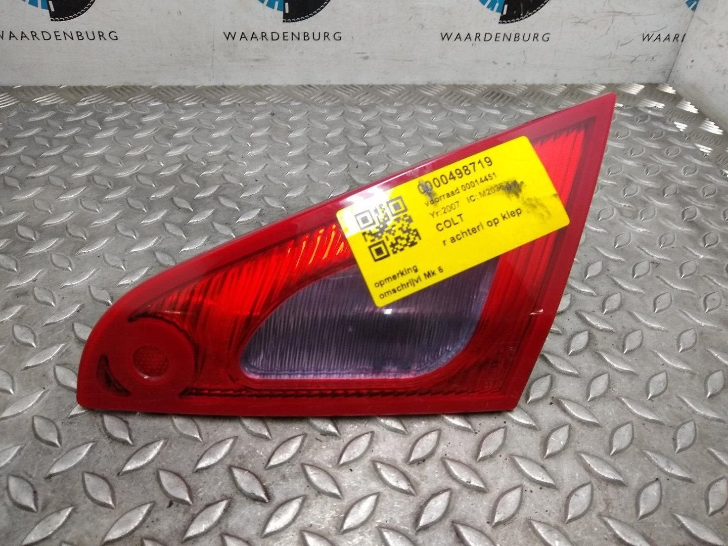 MITSUBISHI COLT 1.5 QS ACHTERLICHT R 2007, Ophalen of Verzenden, Gebruikt, Stiba lid