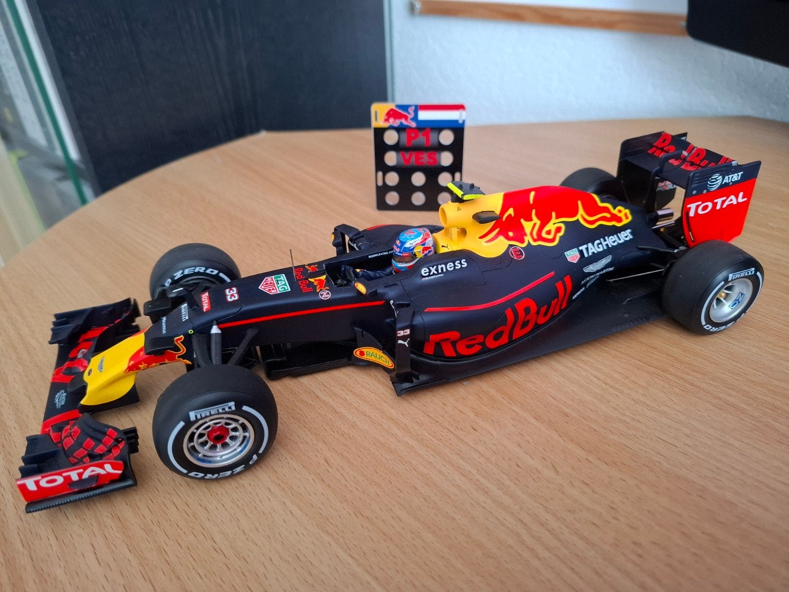 Max Verstappen Red Bull RB12 2016 Spanje GP Spark 1:18, Hobby en Vrije tijd, Modelauto's | 1:18, Ophalen of Verzenden, Zo goed als nieuw