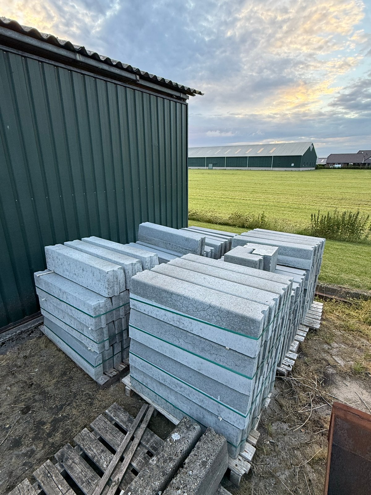 Betonnen trottoirband 18x20x25 - Grijs, nieuwstaat, Ophalen, Overige materialen, Overige typen, Zo goed als nieuw