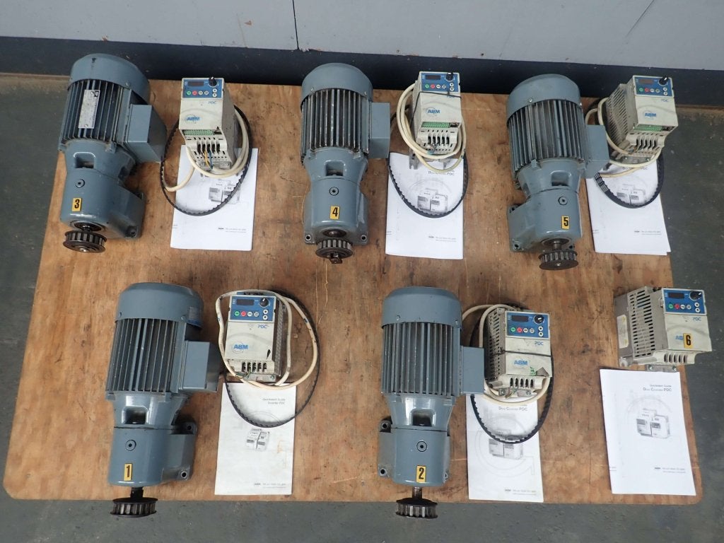 Electromotor + vertragingskast + frequentieregelaar 150rpm, Niet ingevuld, Gebruikt, Niet ingevuld, Ophalen of Verzenden