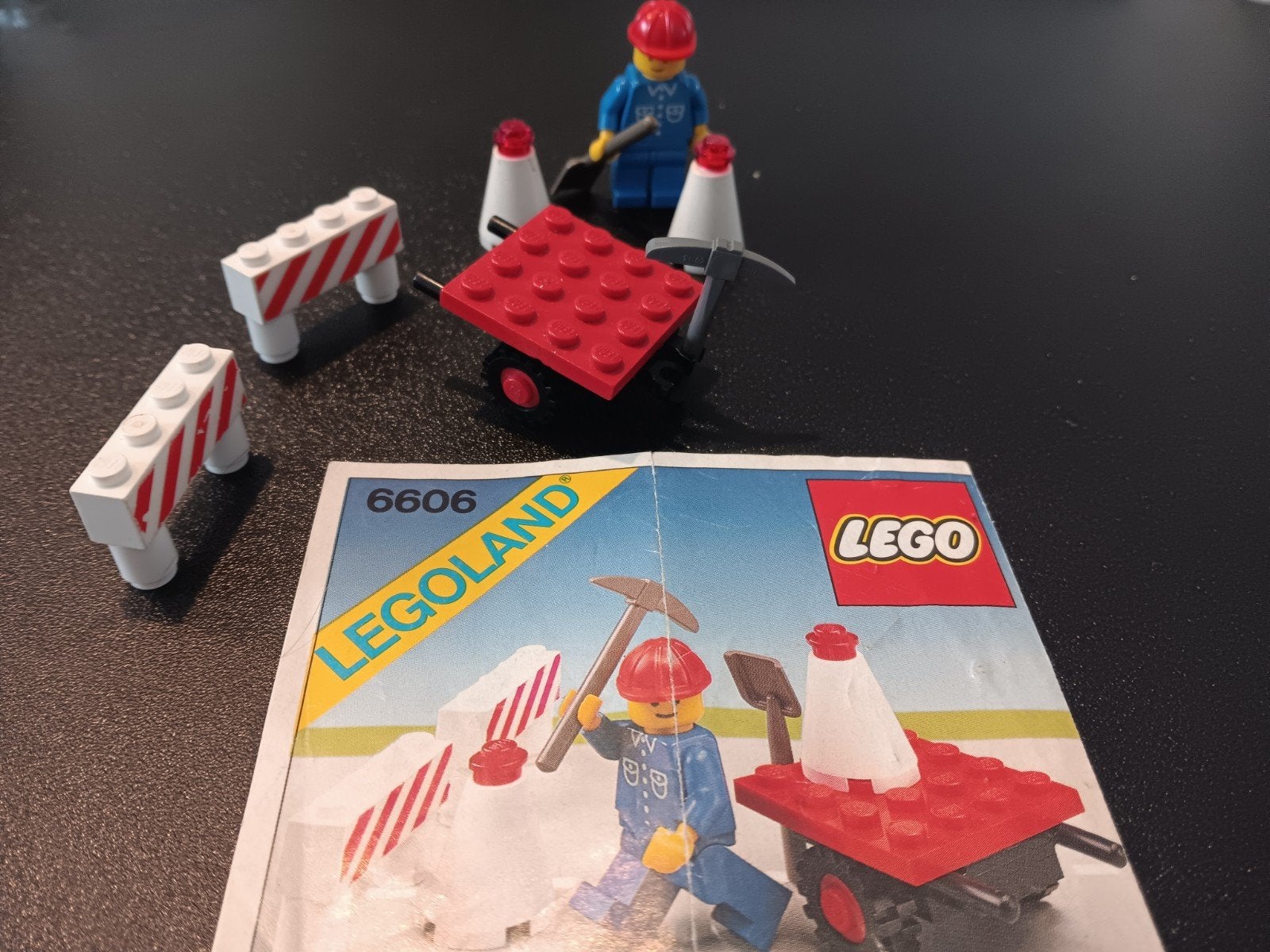LEGO Legoland 6606: Bouwvakker met kruiwagen en gereedschap, Ophalen of Verzenden, Gebruikt, Overige merken