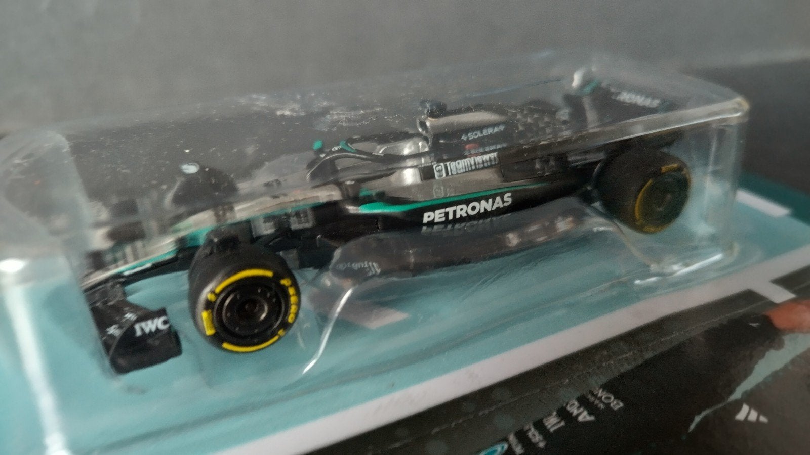 Mercedes AMG Petronas George Russell 1:64 Bburago Burago Pol, Auto, Verzenden, ., Nieuw