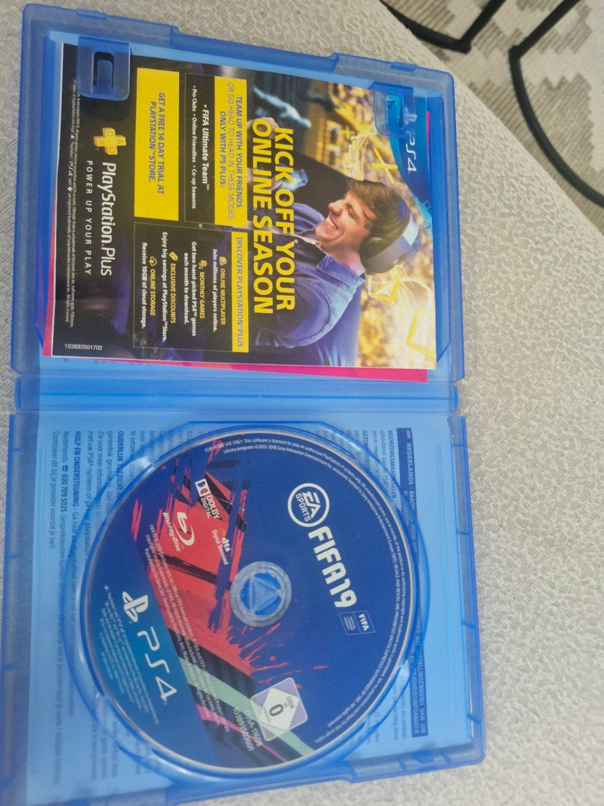 FIFA 19 PS4 - Met Cristiano Ronaldo op cover, Ophalen of Verzenden