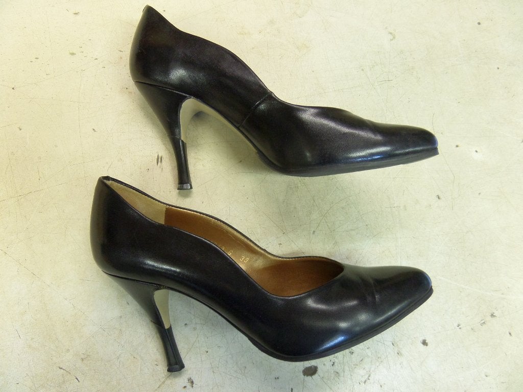 Zwarte pumps – maat 38 – naaldhak 9 cm., Ophalen, Nieuw, Zwart