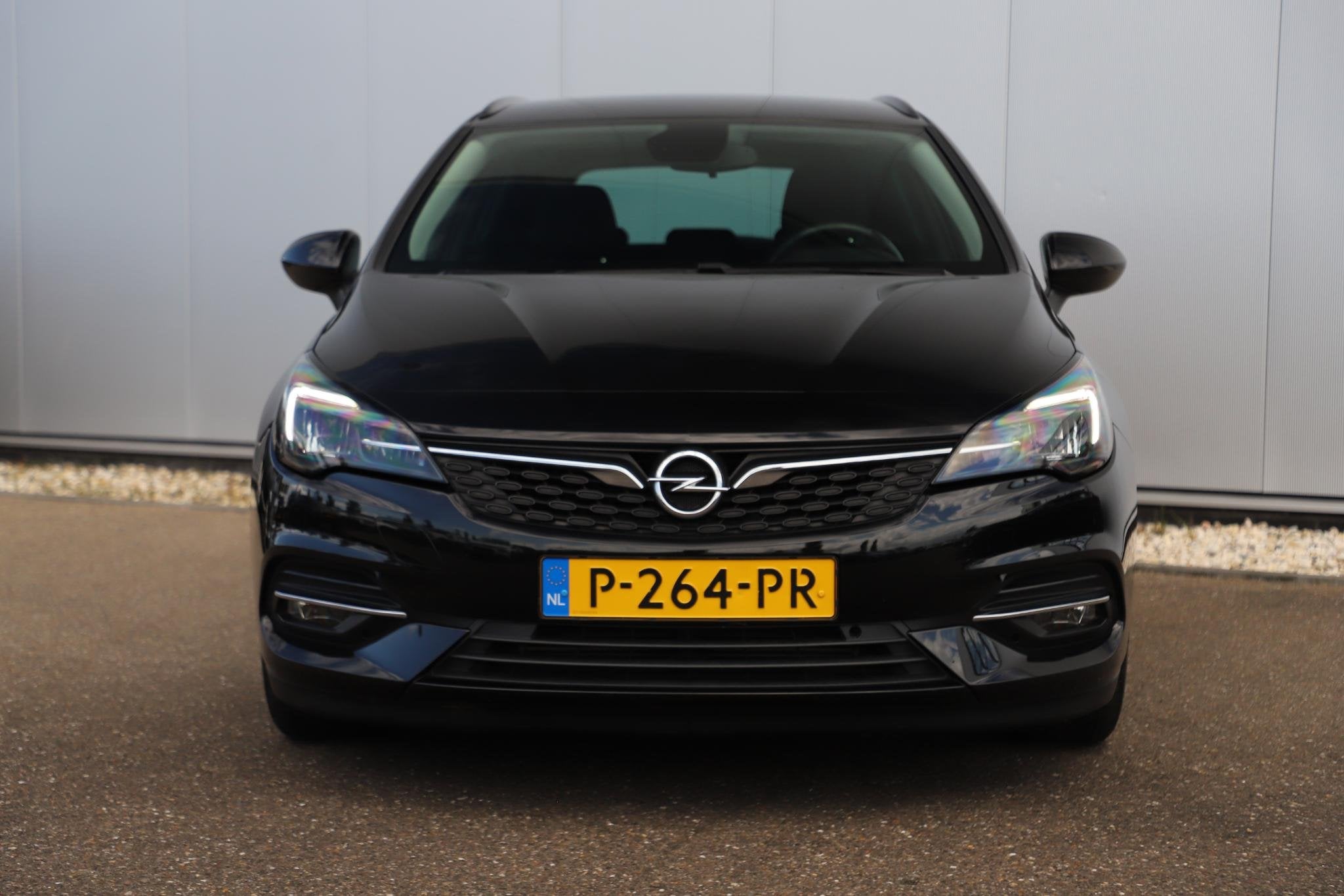 Opel Astra Sports Tourer 1.2 Business Edition 131PK Trekhaak, Auto's, Opel, Voorwielaandrijving, Stof, Euro 6, 1199 cc