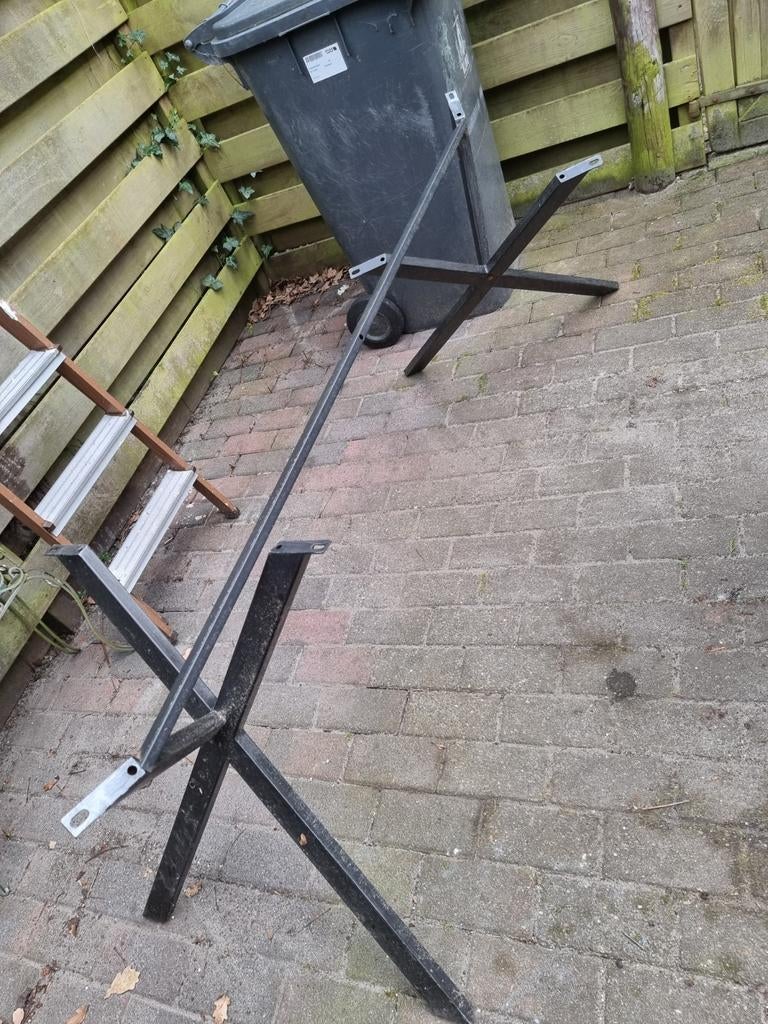 Tafelpoot - Zwart metalen onderstel voor tafel, Ophalen of Verzenden, Gebruikt, Metaal, Tafelpoot