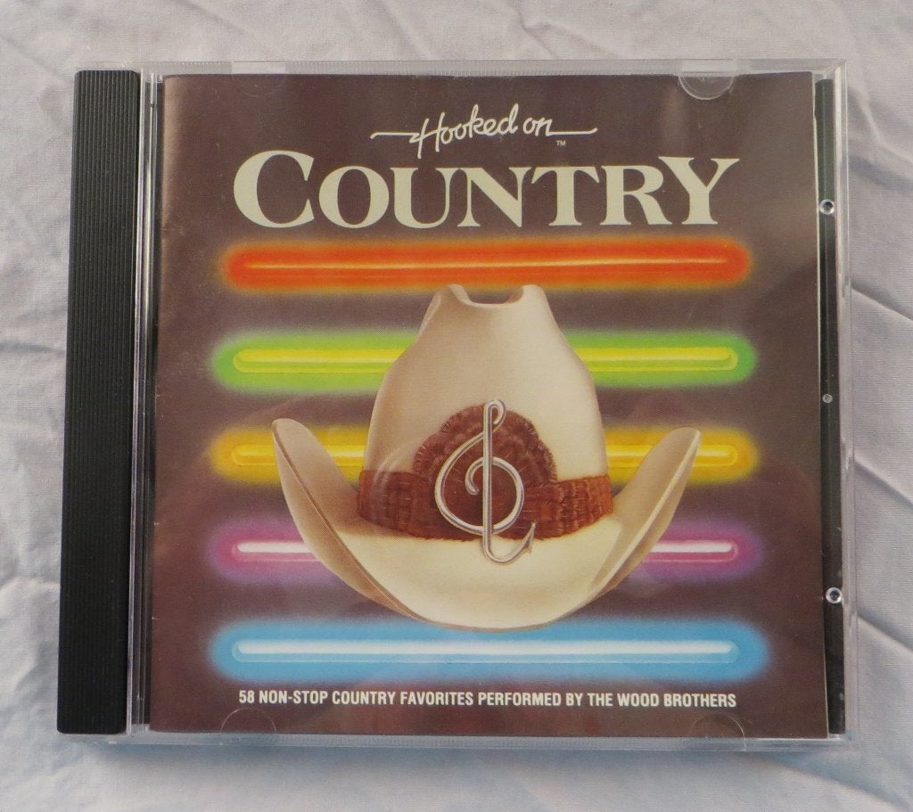 CD - The Wood Brothers - Hooked on country (10 tracks), Ophalen of Verzenden, Zo goed als nieuw