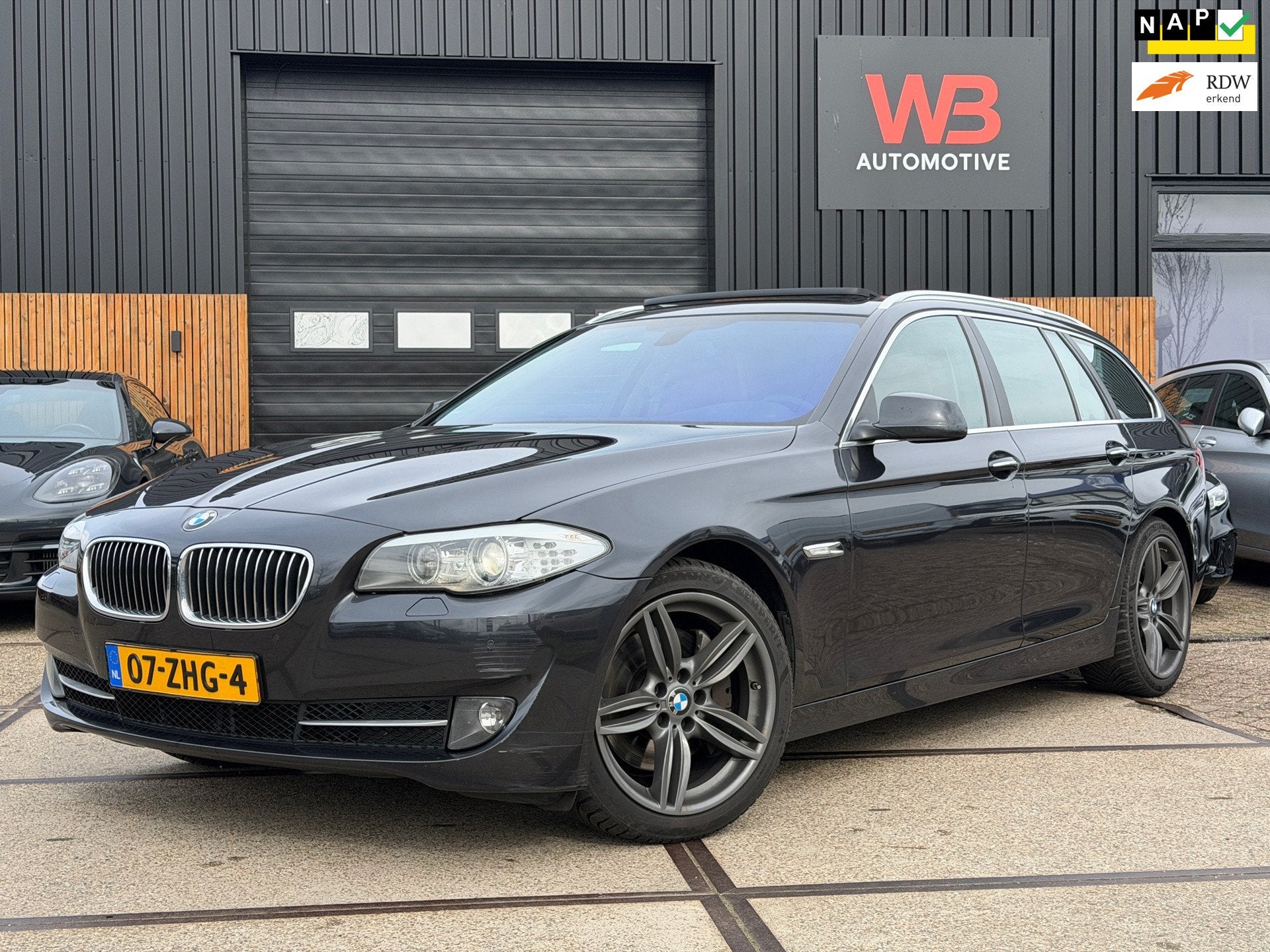 BMW 5-serie Touring 535d Upgrade Edition Pano Leder PDC Memo, Auto's, Automaat, Euro 5, Gebruikt, 2993 cc