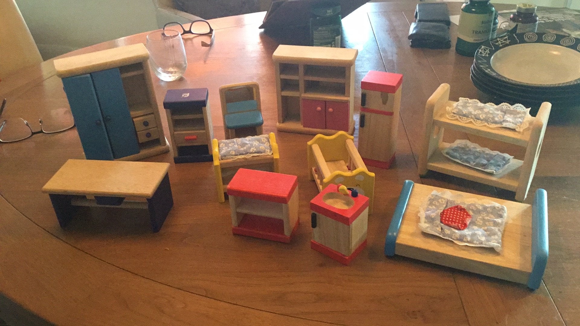 Pintoy poppenhuismeubels, Ophalen of Verzenden, Zo goed als nieuw, Poppenhuis