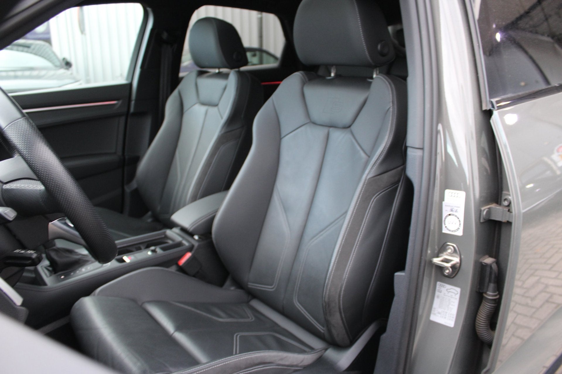 Audi Q3 Sportback 45 TFSI e 3x S-Line | Panoramadak| Sonos |, Auto's, Audi, Dealer onderhouden, Gebruikt, Zwart, Hybride Elektrisch/Benzine