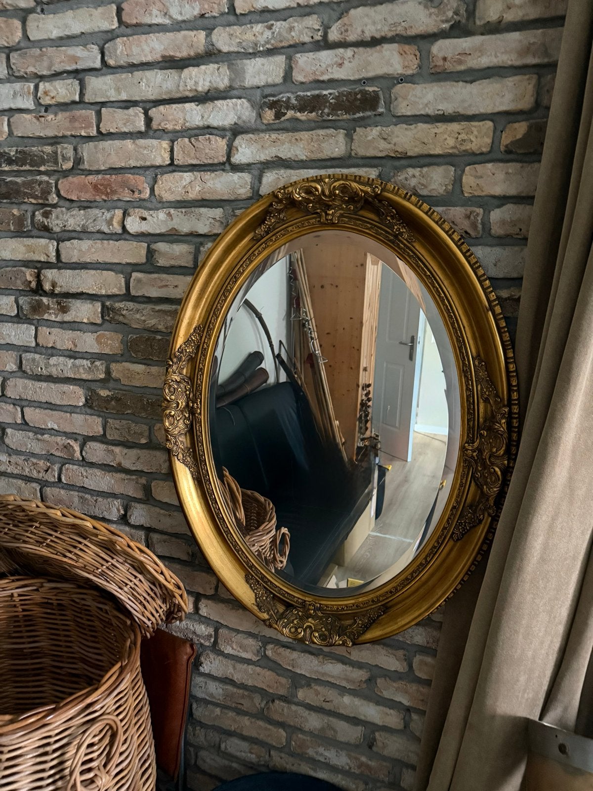 Ovale Gouden Spiegel - 67x87 cm - Perfect voor Schouw, Antiek en Kunst, Ophalen of Verzenden, Ovaal, 50 tot 100 cm, Minder dan 100 cm