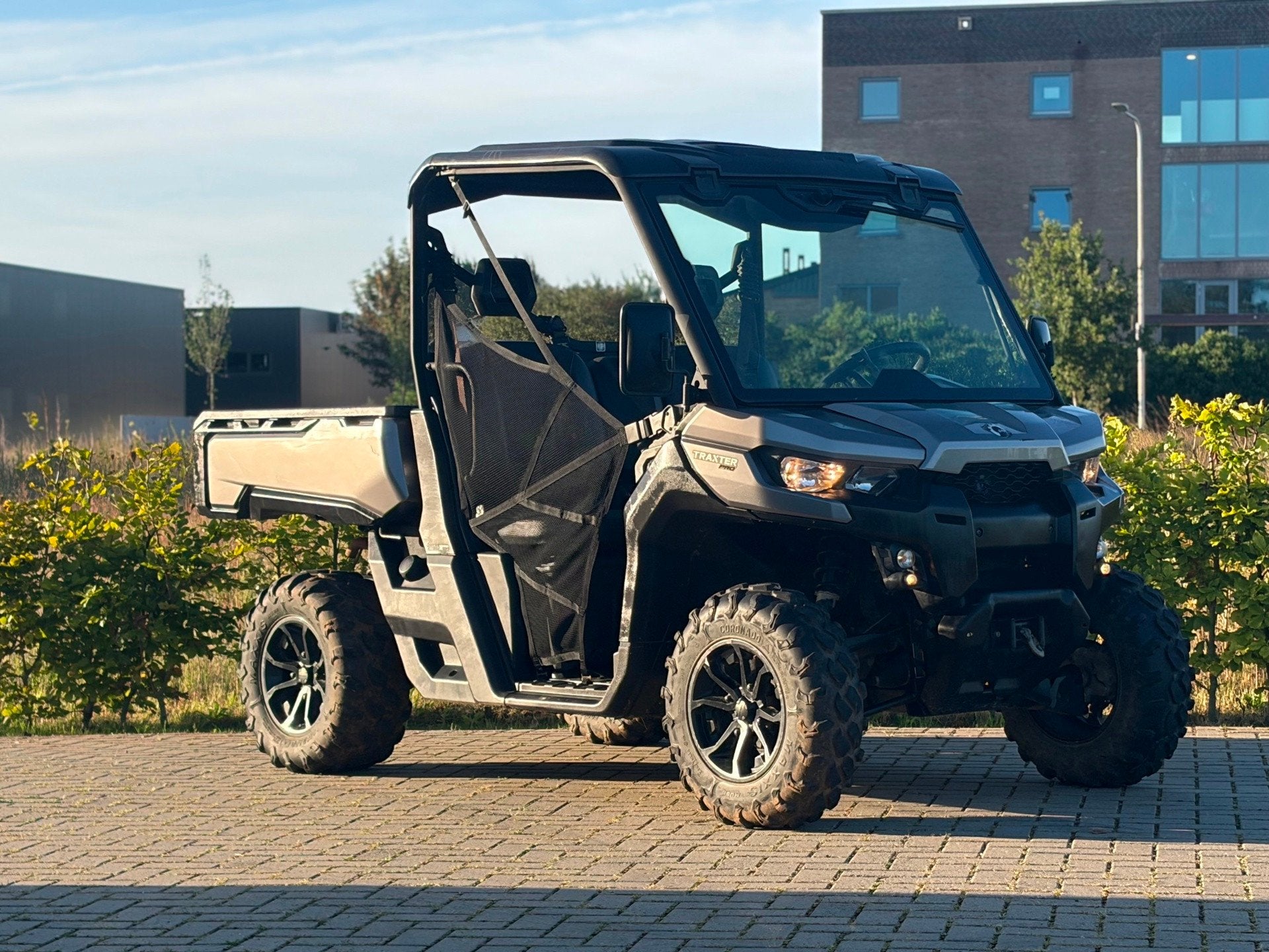 Can-Am Traxter hd8 *met kenteken*