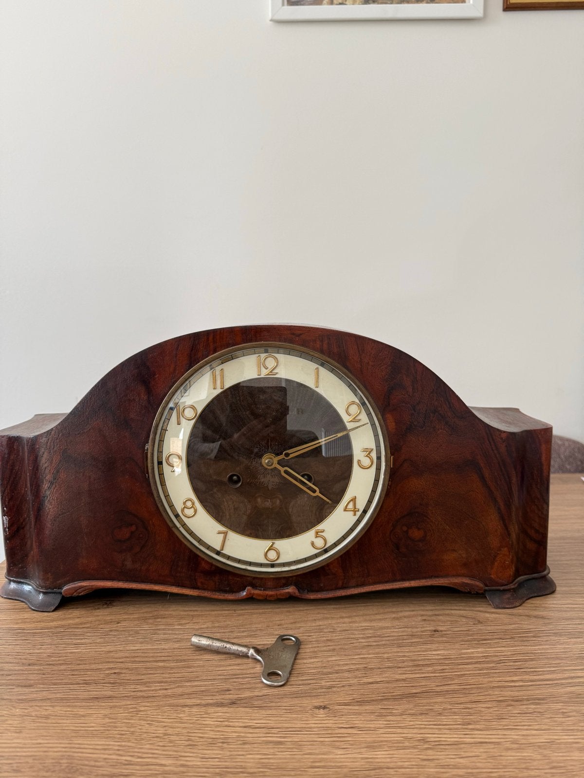 Vintage Kienzle Wooden Mantle Clock / Chiming Table Clock, Ophalen of Verzenden