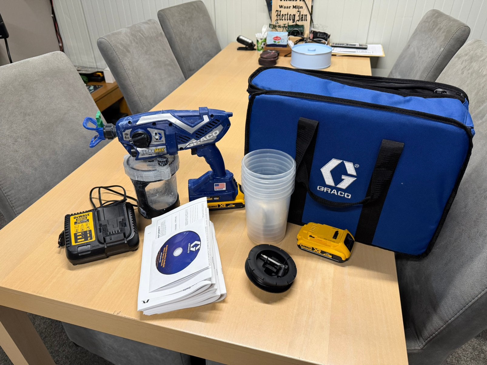 Graco ultramax verfspuit met accu’s, Ophalen, Zo goed als nieuw, Verfspuit of Verfpomp