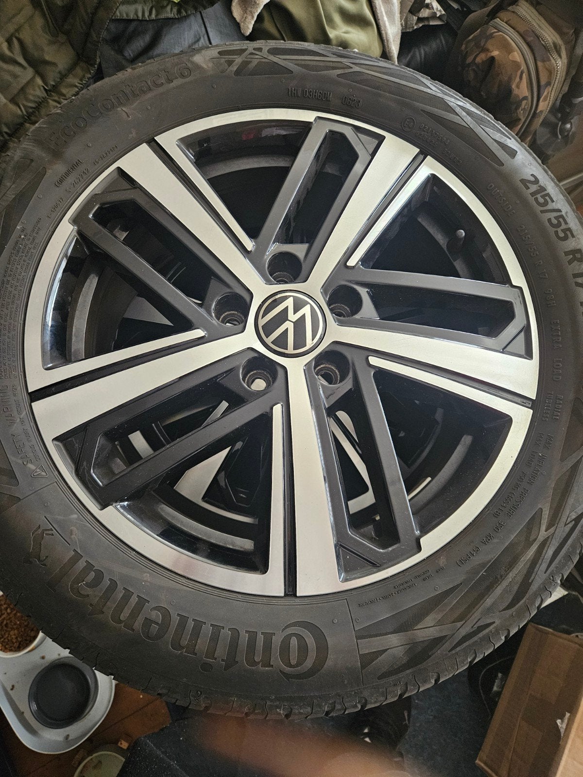 Originele VW 17-inch velgen met Continental 215/55 R17 zomer, Auto-onderdelen, Banden en Velgen, Banden en Velgen, 17 inch, Ophalen of Verzenden