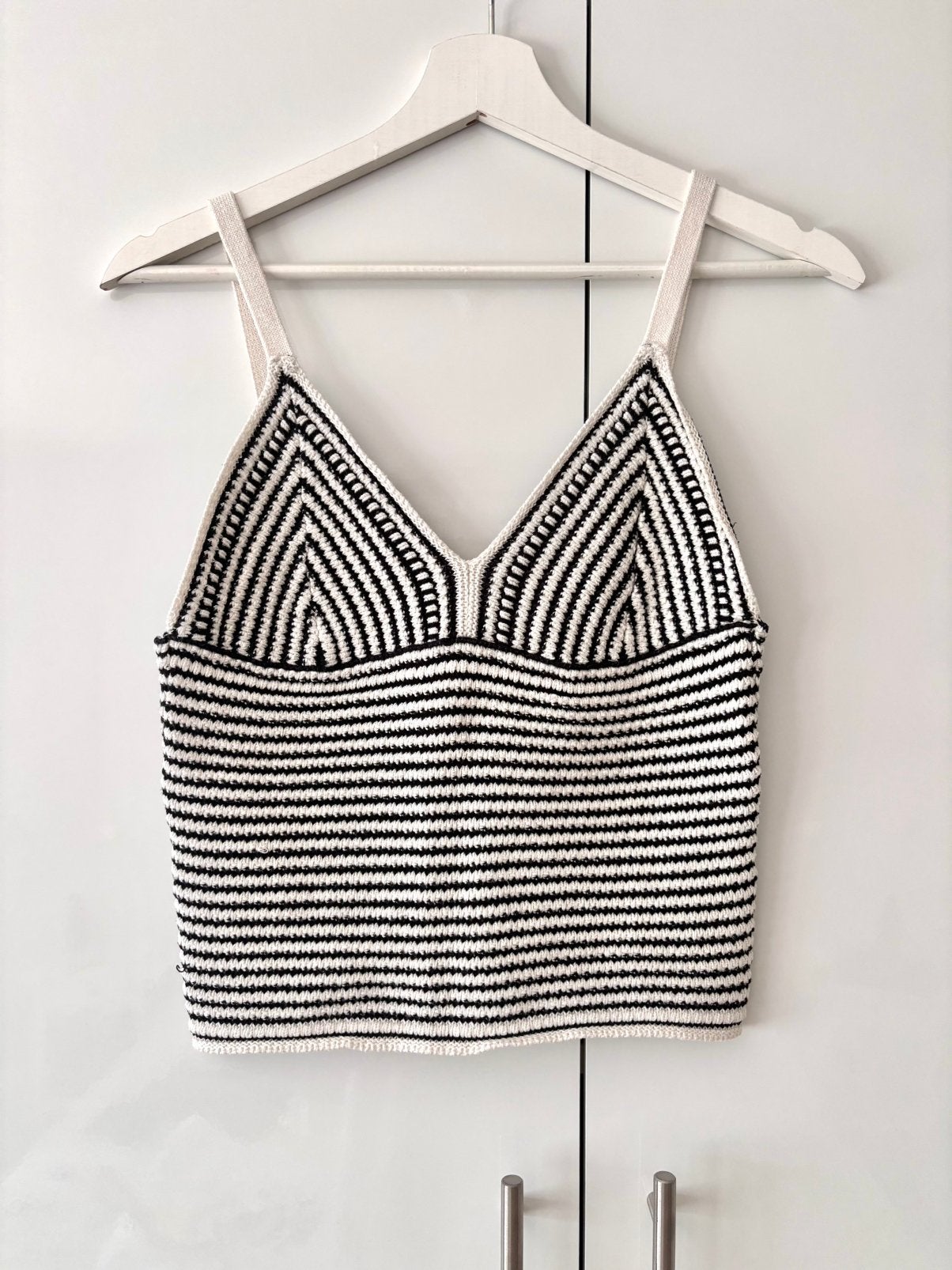 Gehaakte top Mango maat S, Kleding | Dames, Tops, Verzenden, Zo goed als nieuw, Zwart, Zonder mouw